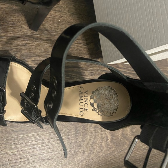 Vince Camuto Black Heels - Picture 3 of 4